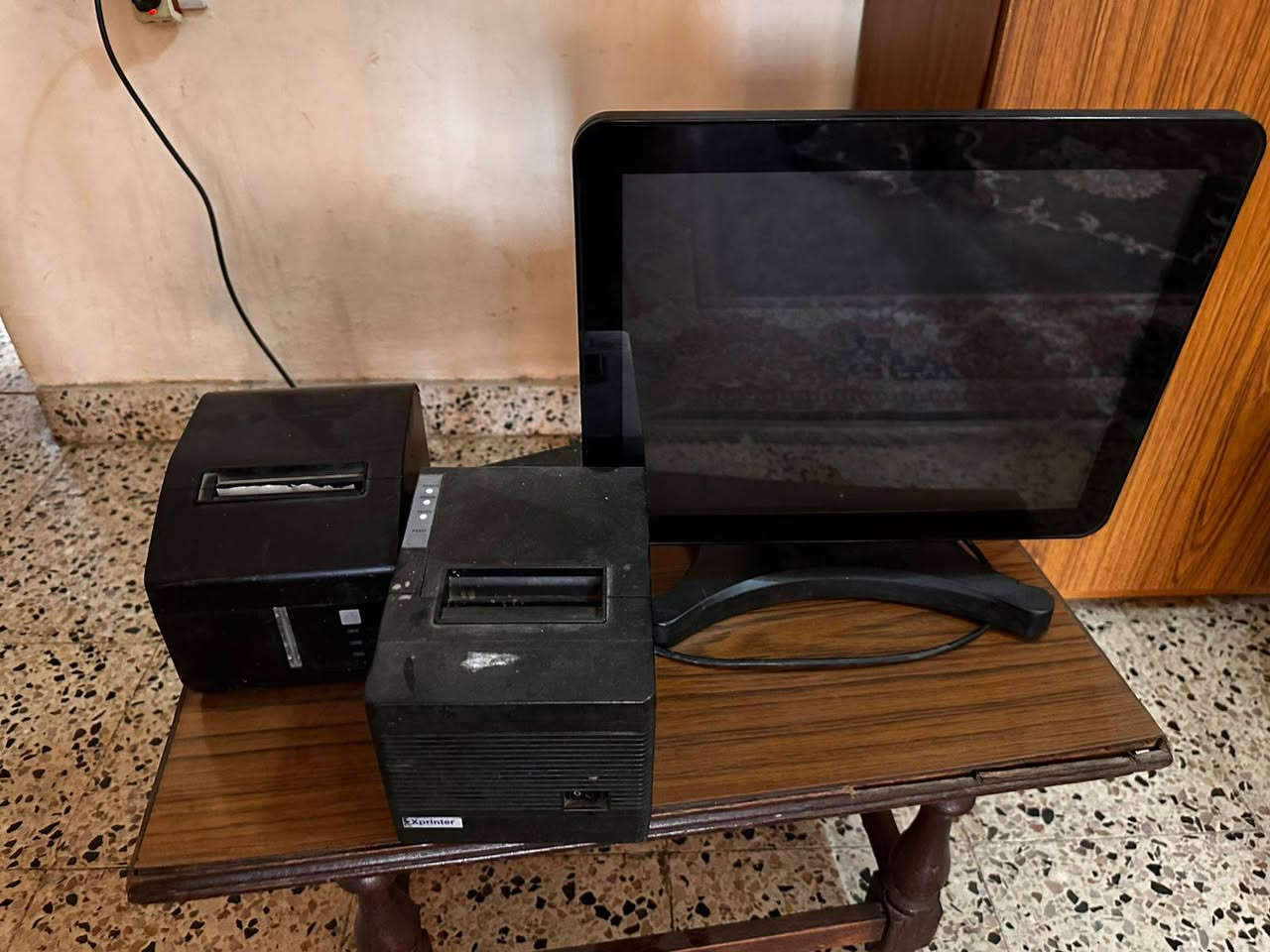 كاشير كامل برنامج سبيدو مع طابعتين ويو بي اس غير متواجد على الخاص فقط اتصال السعر 800 دولار ***********
