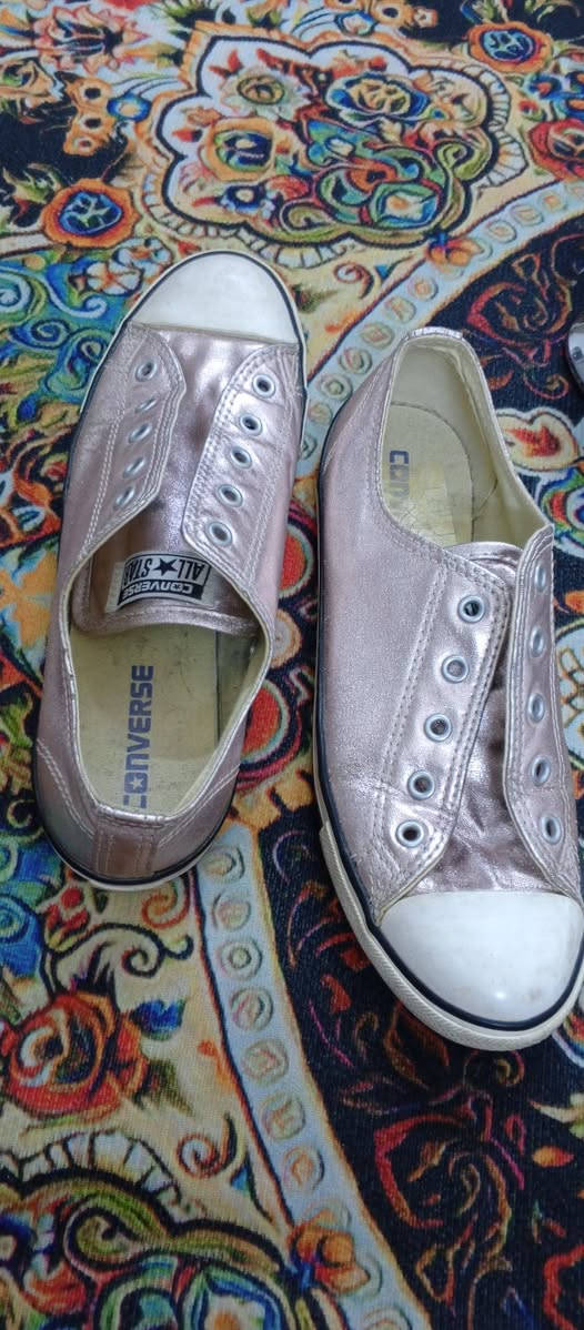 بنات على خمسة الواحد الاسود ٣٧و٣٧ الوردي ٣٩ جلد الحية جديد ٣٧ صناعة تركية بس الوردي هندي ونظيفات


**إذا كنت صاحب هذا الإعلان وتريد حذفه لأي سبب، رجاءا أرسل رسالة إلى الدعم الفني**