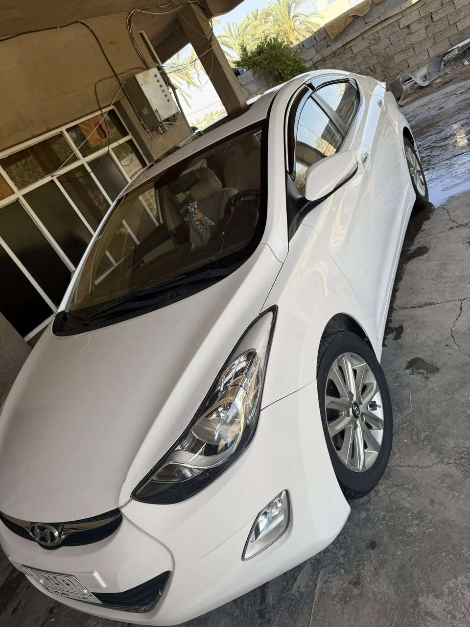 الانترا 2012 بغداد  فول موصفات بصمه السياره فتحه اشاير بلمري الناصي زنون شاشه  السياره كير محرك خير من الله ماشه 210 الف بيه جاملخ خلفي نصه صبغ وبيه جاملغ امامي مبدل السياره 125 بيه مجال بسيط جدا ***********
