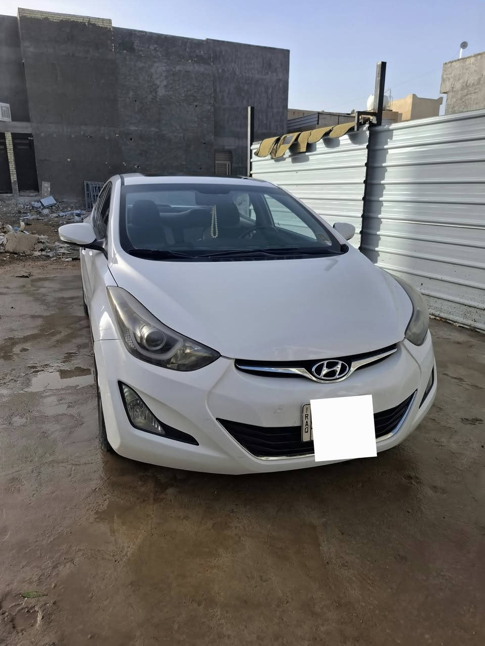 السلام عليكم
للبيع سيارة النترا خليجية موديل 2015 
رقم بغداد الماني 
ماشيه 140الف كم
المواصفات/ تبريد - مري كهرباء شفط - سلايد - انظمة قيادة - جام كهرباء - اشاير بالمري وباقي المواصفات المعروفه 
العنوان بغداد الغزالية 
السعر 105 $
للأستفسار / ***********
