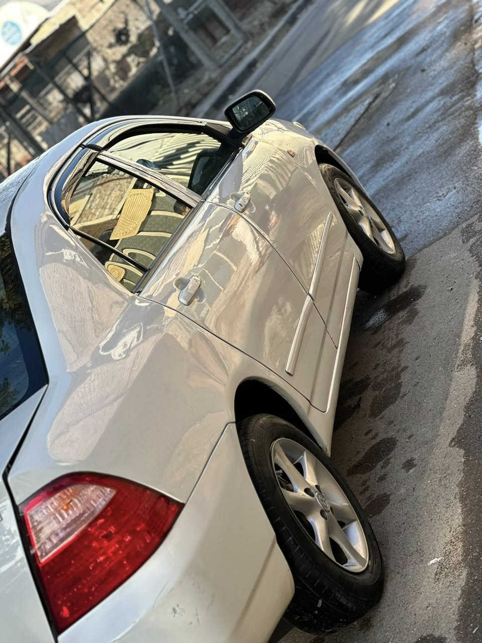 السلام عليكم كورلا 2007
المحرك وكير مكفولات 
السيارة تخم تاير 
الصدر جديد 
السيارة مصبوغة عام جمالية سيارة مــا ناقصها كُلـشي مــا شاء الــلَّه احلى مــن الصور دواخلها نضيفة كُلـش مــا شاء الــلَّه 
سعرها ٨٦ وبيها مجال قليل مكان بغداد 
***********
