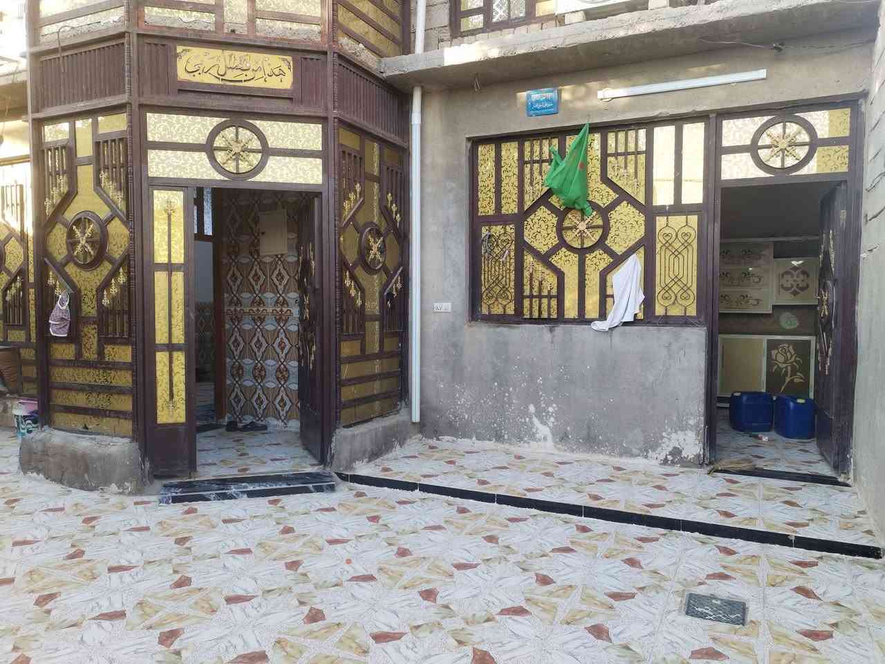 السلام عليكم بيت اللبيع المكان دوانم خلف اسواق المدينه مساحة البيت 220 متر يحتوي عله غرفتين نوم 5 ×4 استقبال 7 ×4 الصاله 9 ×4 مطبخ 6×5 القاط ثاني يحتوي عله 4 غرف الستفسار عله رقم وخاص هم متواجد

***********
