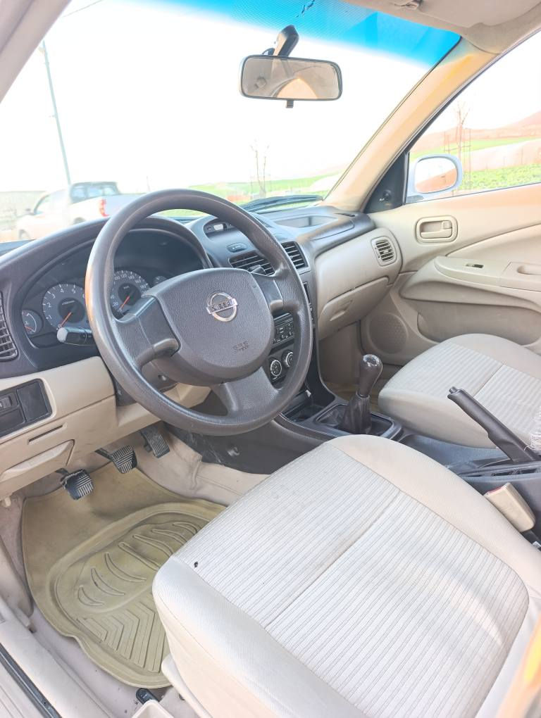 نیسان سەنی 2011 گێرعادی نموونە لەجوانی
بێ بۆیاغ  1کارتی گچکە 1ساردی گچکە بەچاودیارنیە
گێر و مەکینەی بەشەرتە تەحویلی بەشەرتە 
یەک دینار مەسروفی تیدایە توند و تۆڵە 
***********واتساب 
***********واتساب أربيل, العراق
