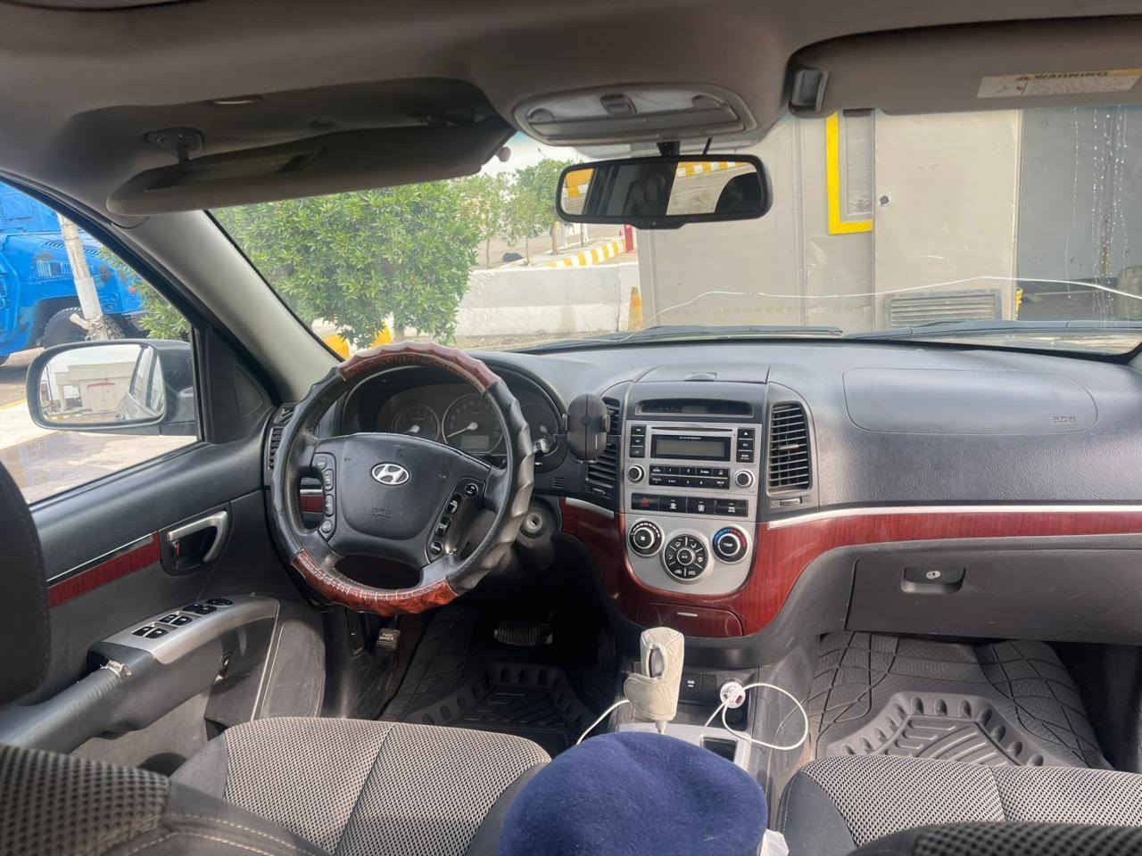 سنتافيا ٢٠٠٨ خليجي مصبوغه عام بدون حادث محرك ٢٧٠٠ ستة سلندر صدر أمامي خلفي جديد تخم تاير سيارة جاهزة السعر ١١٥ مكاني الحسينية للاستفسار الاتصال ***********
