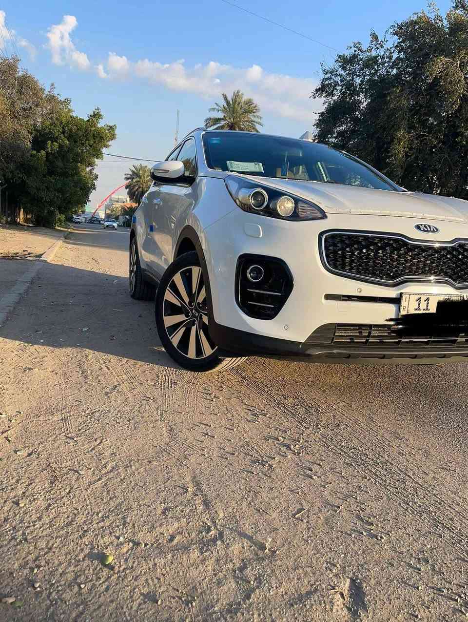 سلام عليكم 
سبورتج 
مديل 2018 
بنرامه 
سويج 
داخل بيجي 
مرايات شفط 
ويل 19
محرك 2000
ماشيه 54 الف حقيقي 
تحكمات ستيرن 
مكفول كفاله عامه صبغ و بارد و تبديل 
رقم بغداد 
شركة ضمان دولي
العنوان بغداد طالبيه 
السعر191وبيه مجال  
رقم تلفون ***********
***********
