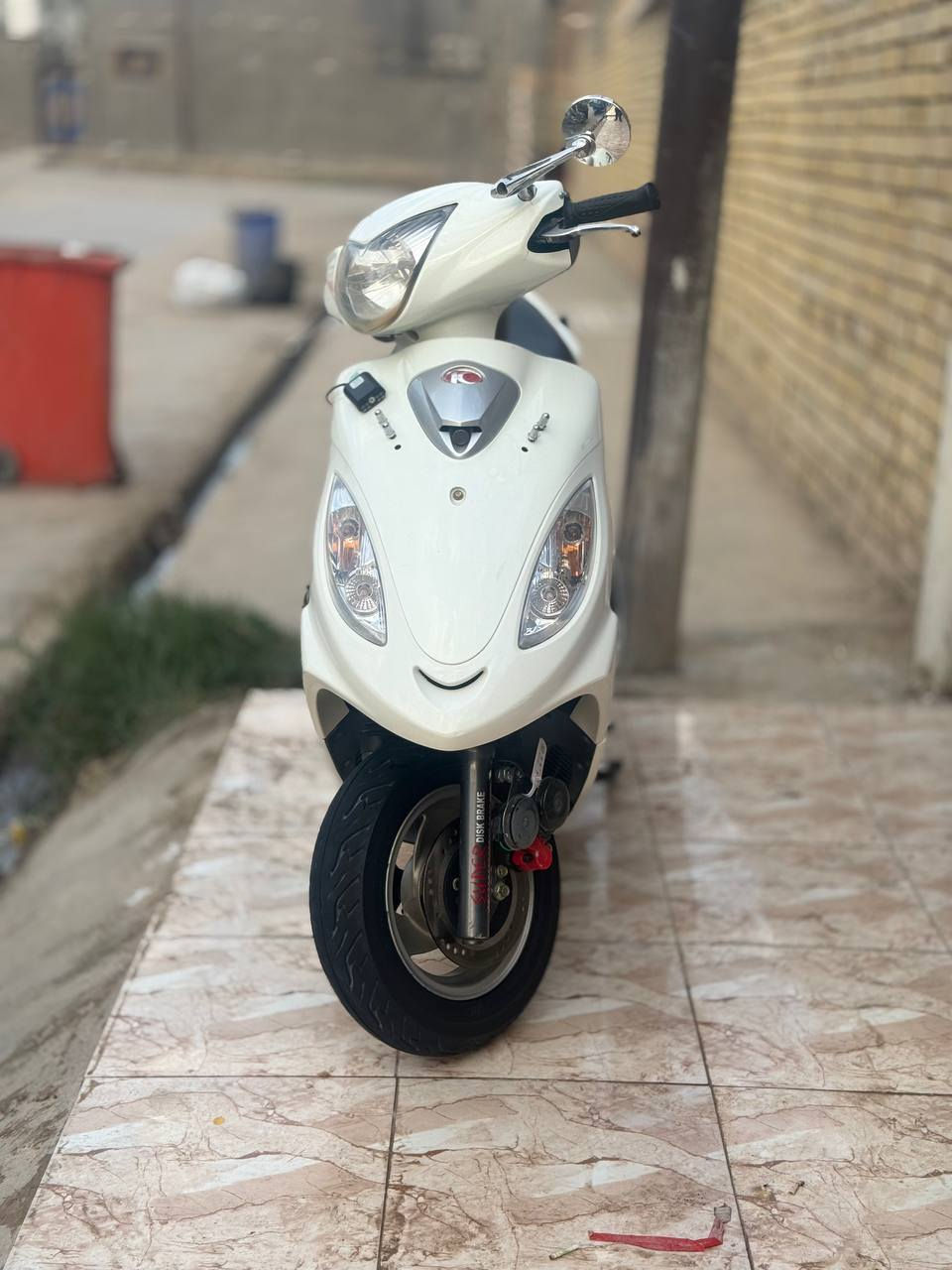 كانكو موديل ٢٠١٧ ام الكامره
نضيفه الدراجه كلش وحلوه
شراي راسلني لو تتصل
***********
