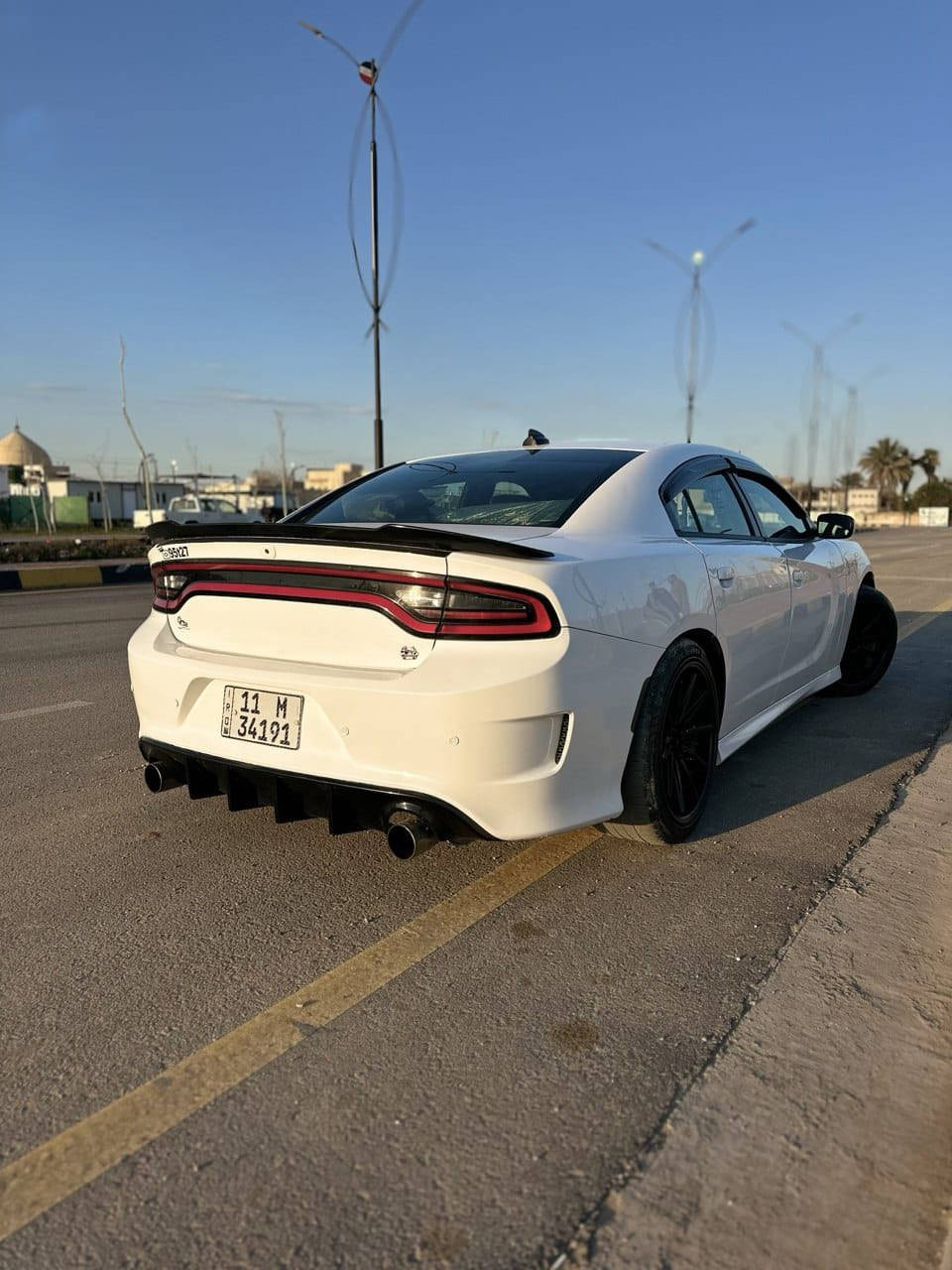 السلام عليكم جارجر ارتي 5700 ابيض سنويه بسمي سياره جاهزه بدون نقص موديل 15الضرر قطعتين جاملق امامي نص جاملق  خلفي شاشه جبيره كامره عليها برمجه مصطفى كزوز ٣ انج صوت رعب بر مجه طلقات فصله   السعر١٧٥ وبيها مجال المكان موصل ترهم مراوس بيكم  ‭0770 520 2220‬
