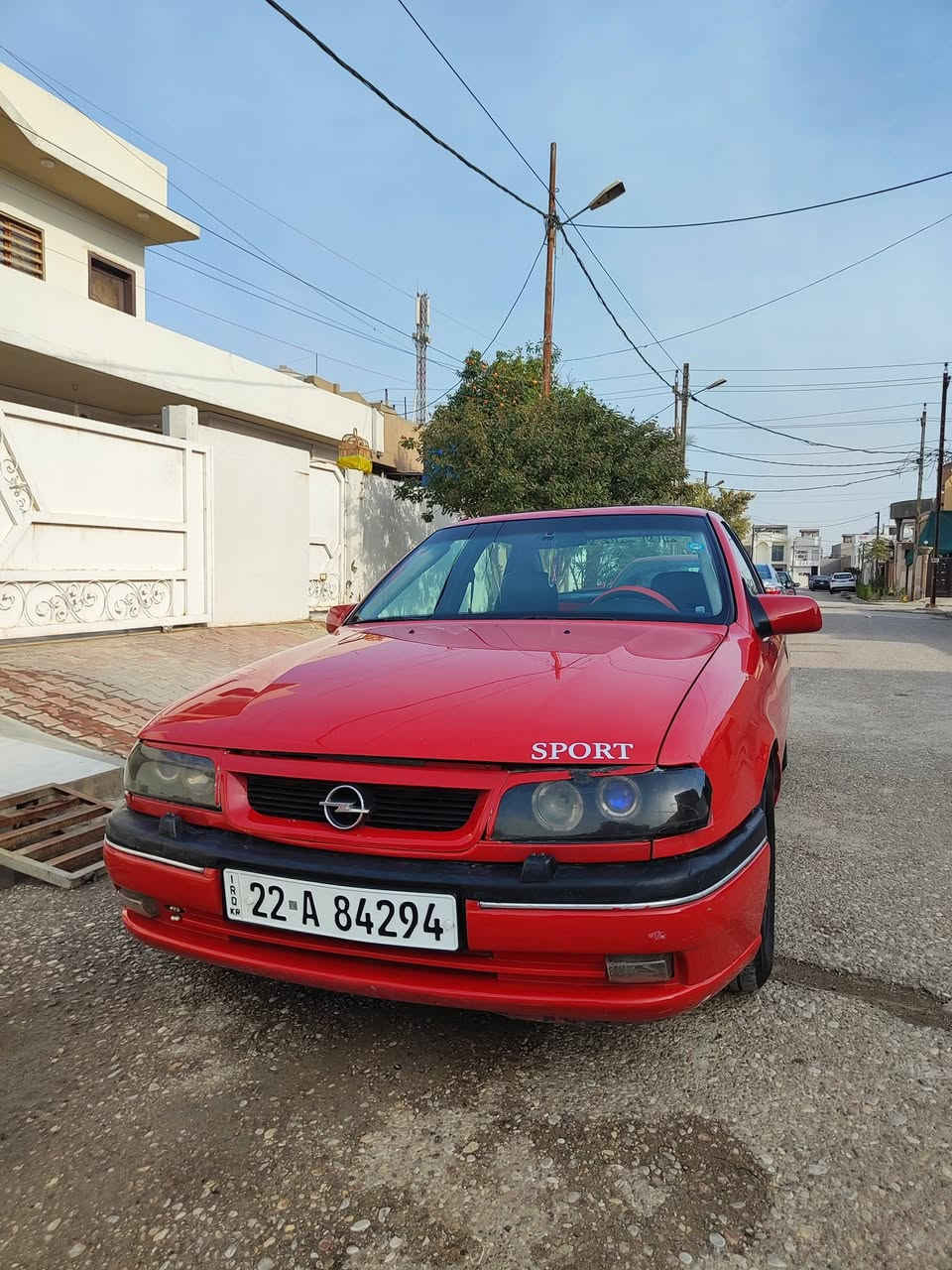 سلام عليكم ....
سياره اوبل فكتره مكينه 18 بأسمي  موديل 1990 محدثه 1995

كير اوتماتيك  فتحه سقف كشن جلد جام كهرباء   طالب عليها 50 وبيها مجال بسيط *********** وتساب
