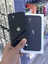 مستخدم ::؛   ايفون 11  ذاكرة 128  بطارية 94  لون اسود ملحقات كاملة   :...