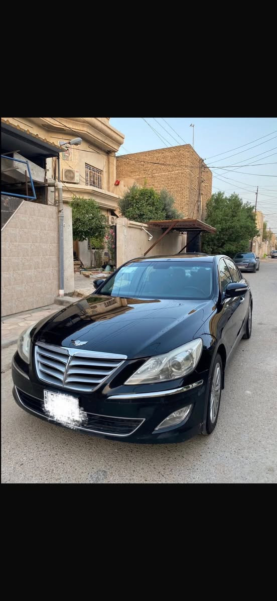 اعاده نشر بسبب الوعود الكاذبه 
جينيسيس 2014 
خليجي مكفوله بس البنيد مبدل نفس اللون بدون ضربه وصبغ وبيها تكحيل بالجاملخ الخلفي قليل جدا 
السياره 6 سلندر  3300 
مواصفات 
كشنات جلد 
بصمه 
تحكم ستيرن كامل 
كراسي كهربائية 
شاشه لمس 
مانع انزلاق 
ثلاث وضعيات قياده 
مثبت سرعه 
اشاره ترحيب 
مري قلاب 
برده خلفيه 
كامرا بلاديه 
تبريد قطعتين 
كير ومكينه مكفولات السياره كلها كفاله 
السياره جاهزه وكامله من كلشي 
السعر 135
للاستفسار 
***********
