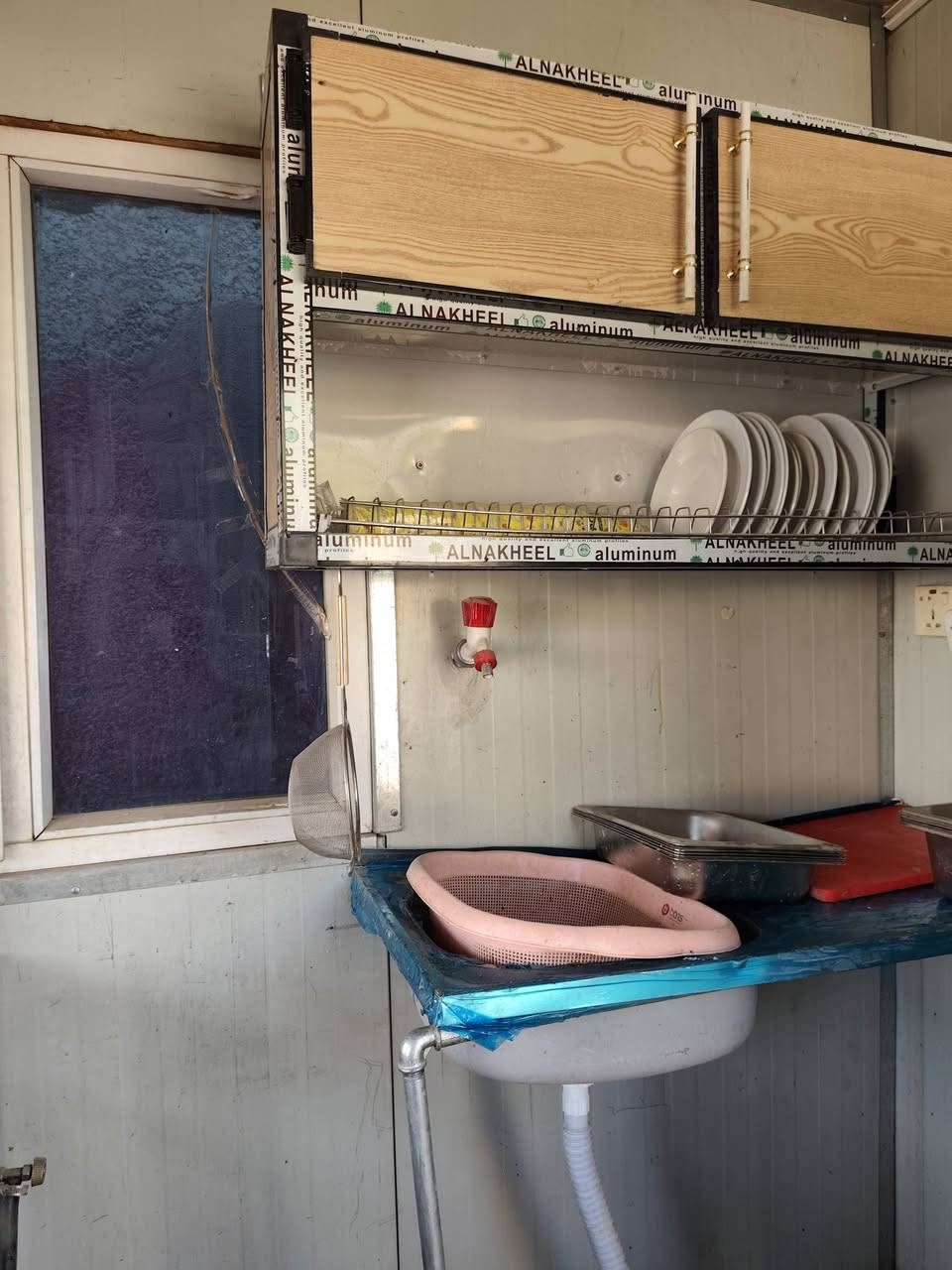 كرفان ٢ في ٢ مطعم متكامل مال ريوكات وفلافل وهمبركر كامل مكمل بس تسوك مخضر وفتح كلفني هواي رايده بسعر ٧٥٠ وبي مجال الطباخات  ٢ كبار وهيتر حمي وصواني وابلام مقبلات ماعدى الثلاجة نباعت
و مواعين وسنك ويا تانكي مي وكهرباء كاملة بس اربطها  مكاني بغداد بوب الشام الي شراي اتساهل ويا
لان اريد أبيعه عندي ضرف


**إذا كنت صاحب هذا الإعلان وتريد حذفه لأي سبب، رجاءا أرسل رسالة إلى الدعم الفني**