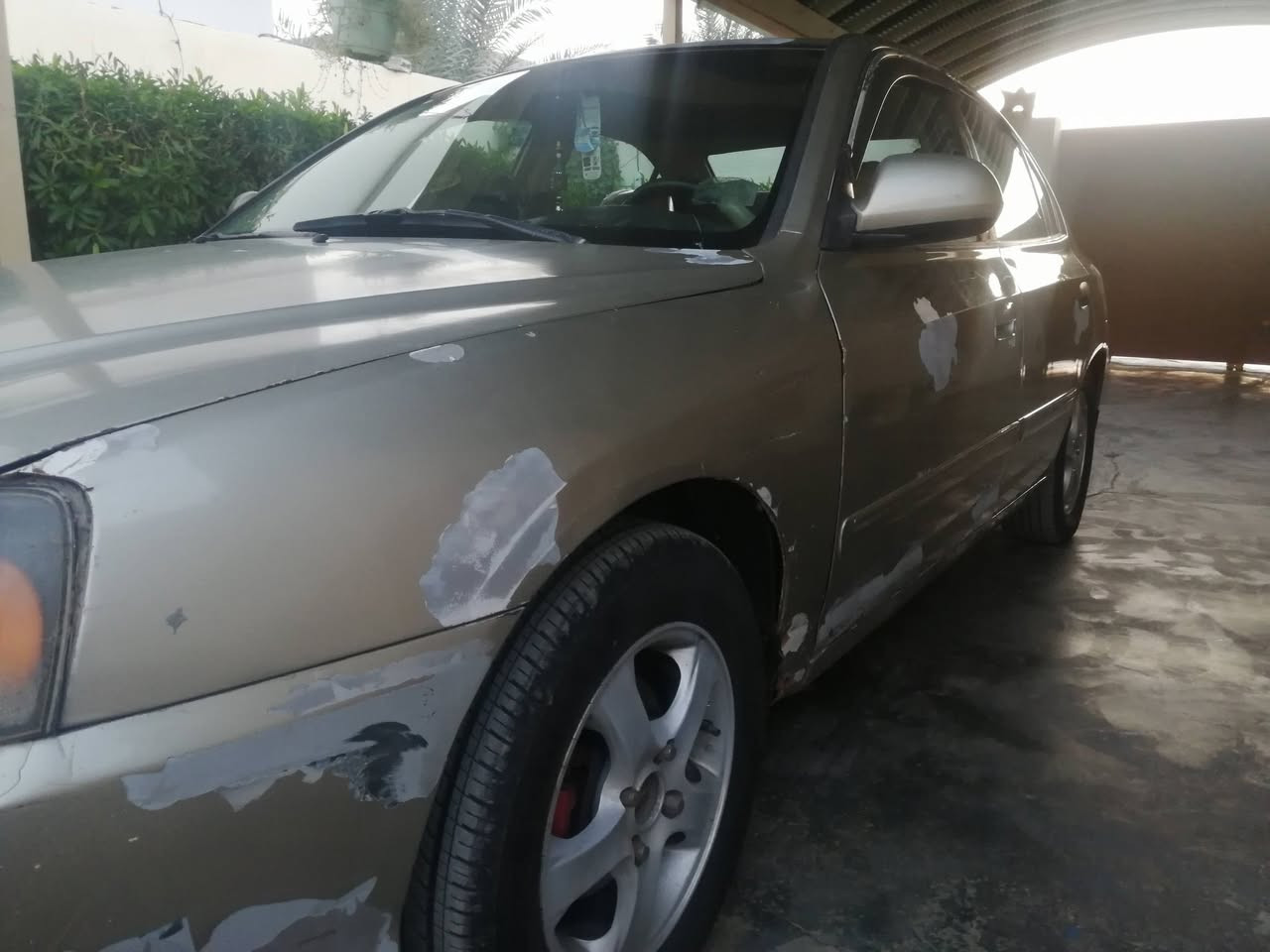 سيارة الانترة 2005سنوية نافذة صار 3اشهر تبريد شغال الكهربائية كلهة شغالة صندوك واربع بوب شغالة حجم المكينة الفين بيهة ضربة بلجامرلق وارد امريكي الخلفي ولامامي ضربة بجهة السايق بس بدون دواخل  والسعر 67وبيهة مجال ***********
