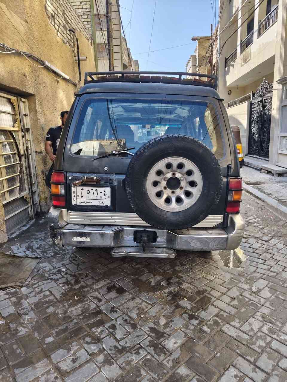 السلام عليكم 
متسوبيشي باجيرو قبور موديل 93
رقم الماني بغداد سنويه نهاية 2027
محرك بطه 2 ونص ديلكو گير اوتوماتيك 
محرك وگير مكفولات الصدر نص عمر الگشر بلادي 
مكان السيارة بغداد مدينة الصدر
السعر 48 وبيها مجال بسيط للشراي
***********
