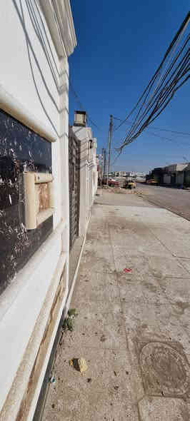 السلام عليكم
بيوت صفة نفس المساحة  للبيع 
المنطقة حي الغدير
على شارع عشرين 
المساحة ١٠٠م
الواجهة ٥م
للاستفسار يرجى الاتصال على الارقام التالية
***********
***********
مكتبنا ابو فاطمة حي الغدير اربع سايدات
