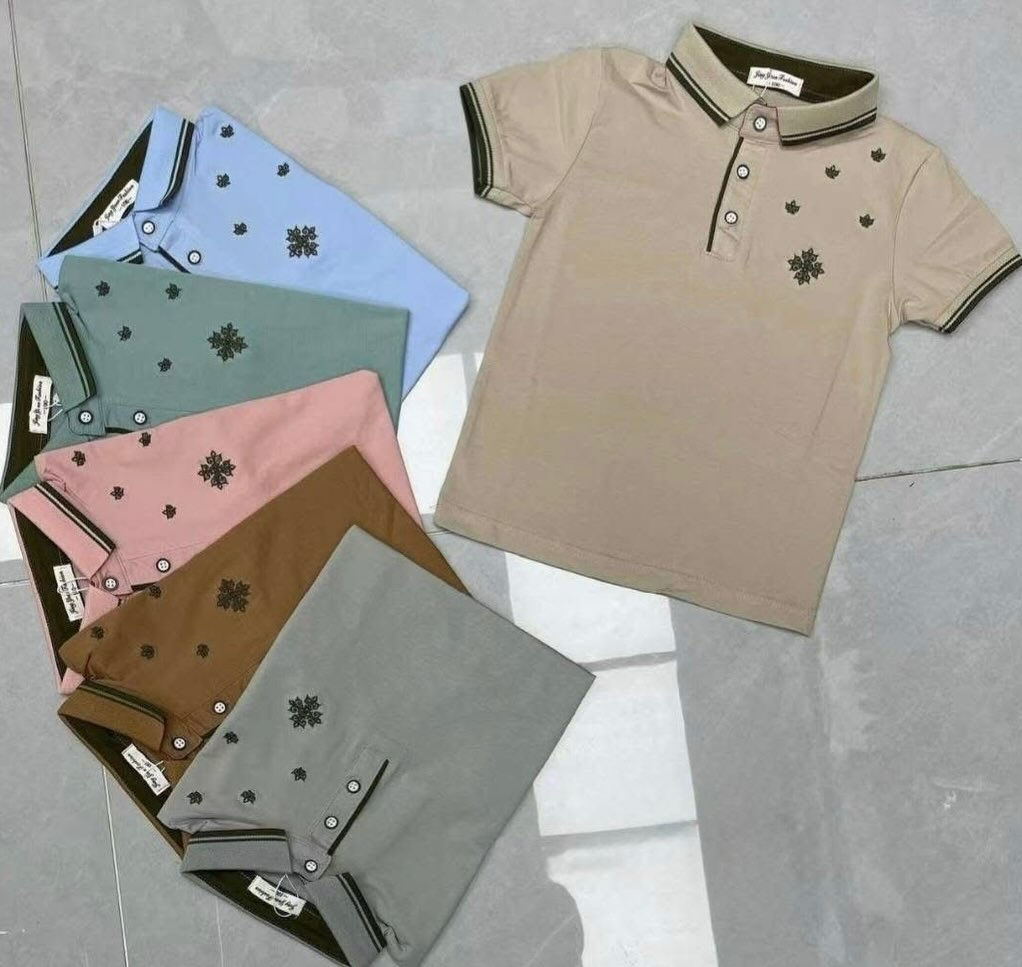 ✨ تشيرتات ولادي خامة قطنية درجة أولى 🔥

✔ قطن ناعم ومريح على البشرة 🌿
✔ جودة عالية تدوم ويا الغسل
✔ موديلات مرتبة وألوان هادئة تناسب كل الأذواق 🤍🖤
✔ مناسب للطلعات اليومية والعيد 👌

📏 القياسات: من 6 أشهر لغاية 18 سنة 👶🧑
💰 السعر: يختلف حسب القياس

⚠️ الكمية محدودة والموديلات مطلوبة بسرعة

⸻

📍 العناوين:
▪️ الفرع الأول: النجف – حي الجامعة – شارع جامعة سلام (مقابل كرزات أبو حسن)
▪️ الفرع الثاني: النجف – مجمع سومر (مقابل تانكي الهندية)

🚚 التوصيل:
▪ النجف – الكوفة – الأقضية والمجمعات: 3,000 د.ع
▪ باقي المحافظات: 5,000 د.ع


**إذا كنت صاحب هذا الإعلان وتريد حذفه لأي سبب، رجاءا أرسل رسالة إلى الدعم الفني**