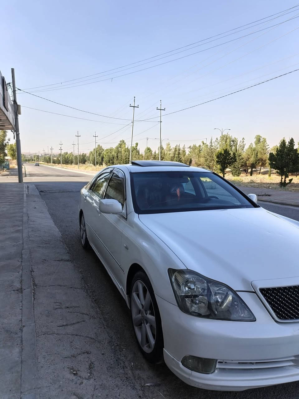 بەناوی خوای گەورەو میهرەبان شاهینە 2005تەنها موس ئاڵتونی بازاڕ بچوک بە بچوک سەیارەکە ماڵی خۆمە سەیارەی مەعرەز نیە تازە سیرڤسی عام کراوە تاعم پێشی کامل گۆڕاوە ڕۆنی هایدرۆلیک و مەکینە تازە گۆڕاوە دوڕۆژە پۆلیش کراوە شەش پلاکی بیلادی خراوەتە سەر فیت پەمپی بیلادی خراوەتە سەر سەیارەکە هەموو گیانی بەشەرت کەڤەر گۆڕاو دەعمی بەشەرت تەنها شوێن موسەکانی بۆیاغە  تابلۆو بارکۆدی وەرگیراوە هەرکەسێک بوبەخاوەنی ئەم سەیارەیە بەزەمان ئەیکەمە ناوی خۆیەوە نرخ$68 مەجالێکی برایانە شوێن .چەمچەماڵ ژمارە..*********** واتسئاپ شی لەسەرە لەسەر ئیزنی ئەدمینی بەرێز
