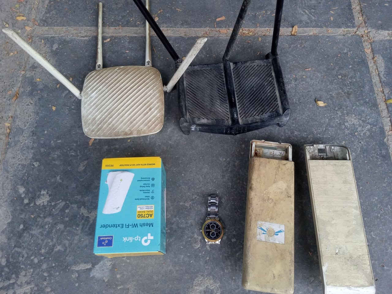 الطباخ ٤٠
والباقي عله ١٠


**إذا كنت صاحب هذا الإعلان وتريد حذفه لأي سبب، رجاءا أرسل رسالة إلى الدعم الفني**