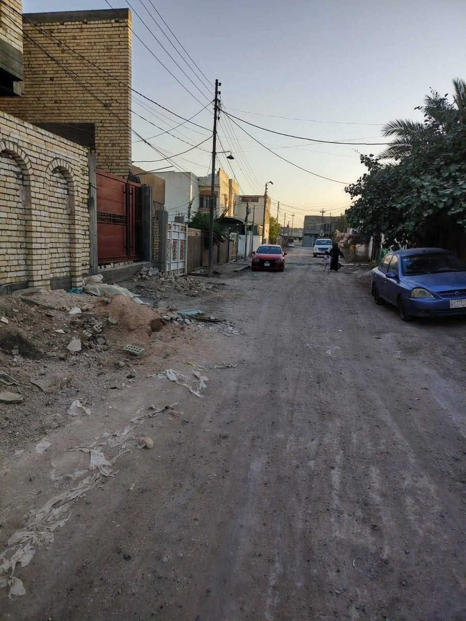 دار للبيع المساحة ,153
طابو صرف في
 الحله حي المهندسين 
خلف التجاري قريب على  شارع أم البنين 
السعر  165 وبي مجال
للتواصل اتصل 🗣📲📞
واتساب واتصال متواحد
***********
