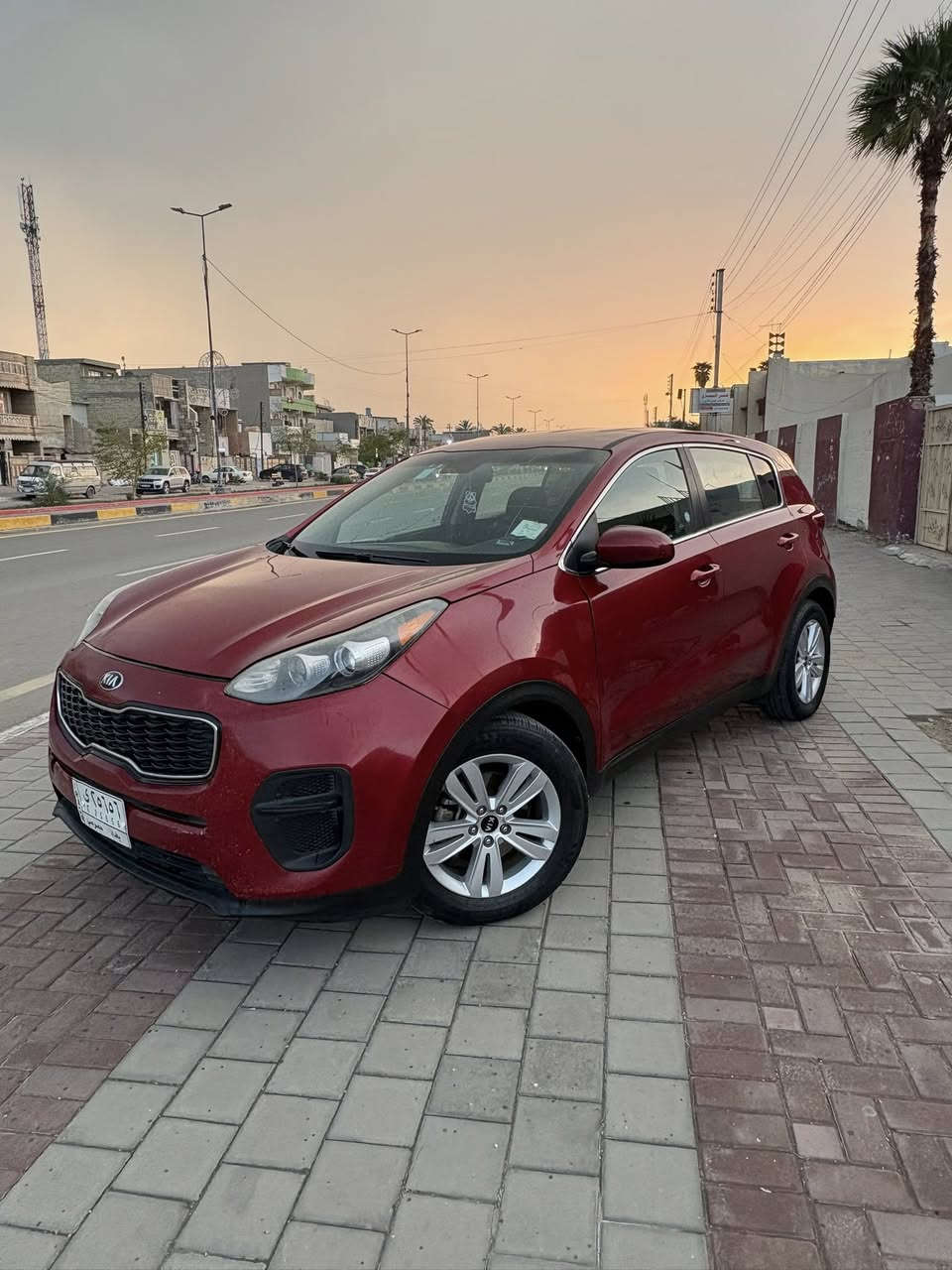 -
يا الله

للبيع كيا سبورتج 2018

وراد امريكي حادث فقط مقدمة البنيد 

بدون شواصي بدون لغود 

ايرباك دركه فقط

موصفات عاديه 

ماشيه 99ميل

داخل اسود 

رايده 155 وبيه مجال بسيط

صور الحادث والسونار  داخل المنشور

مكاني حي البنوك 

***********
