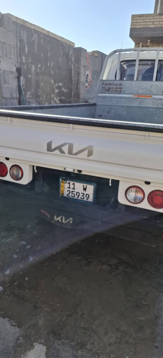 السلام عليكم رمضان كريم صيام مقبول كيا حمل موديل ٢٣ رقم بغداد ماشيه ٥٥ الف كفاله حلوه مكان بابل مسيب 
***********      السعر ١٥٣
