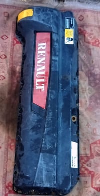 رينو ٢٠٠٦ • قبق • كيس بلاستيك