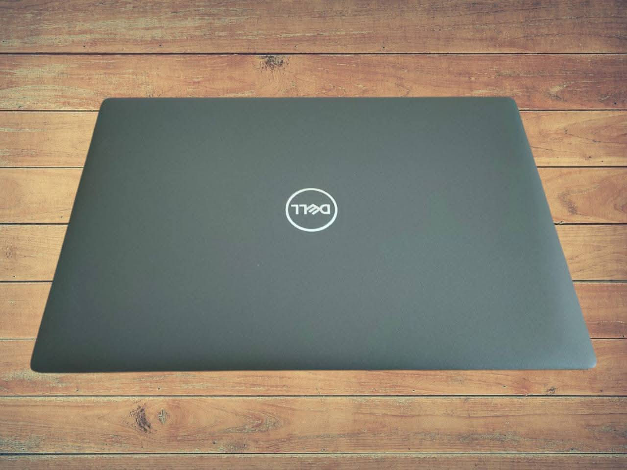 💻لابتوب DELL من الجيل التاسع9️⃣(بمعالج H أقوى فئة بالمعالجات )
📢للبرامج الهندسية والألعاب وجميع الاستخدامات المكتبية والدراسة والبرمجة والفوتوشوب والتصميم 
⚡️أقوى سعر في العراق 💁
📢ضمان لمدة شهر كامل 
DELL LATITUDE 5401
💻لابتوب يجمع بين الأداء والجودة بسعر ولا أروع!

✅المواصفات الكاملة:
🟩 المعالج.  Cor i5 
🟩 الجيل التاسع 9️⃣ (فئة H أقوى فئة بالمعالجات)
🟩 الرام 8 گيگا  DDR4 
🟩 الهارد 256 GB نوع SSD السريع جداً 
🟩حجم الشاشة 14 انج  FHD 
🟩 كارت الشاشة 4GB intel 
🟩كيبورد ضوئي➕️ عربي انكليزي ليزري 
🟩بطارية ليثيوم ممتازة جدا تدوم ساعات طويله 
💥ملحقات الجهاز
🔌شاحنة الاصلية ➕ حقيبة هدية 🎁
 • فحص شامل قبل الاستلام
 • ضمان شهر كامل 
✅ السعر عرض خاص ( 320,000 ) الف دينار 
📦 يتوفر توصيل🚗 لكل المحافظات
📞 للاستفسار والحجز: مراسلة الصفحة او المراسلة واتساب
 الواتساب ✅ ***********
  الاتصال ✅ ***********
