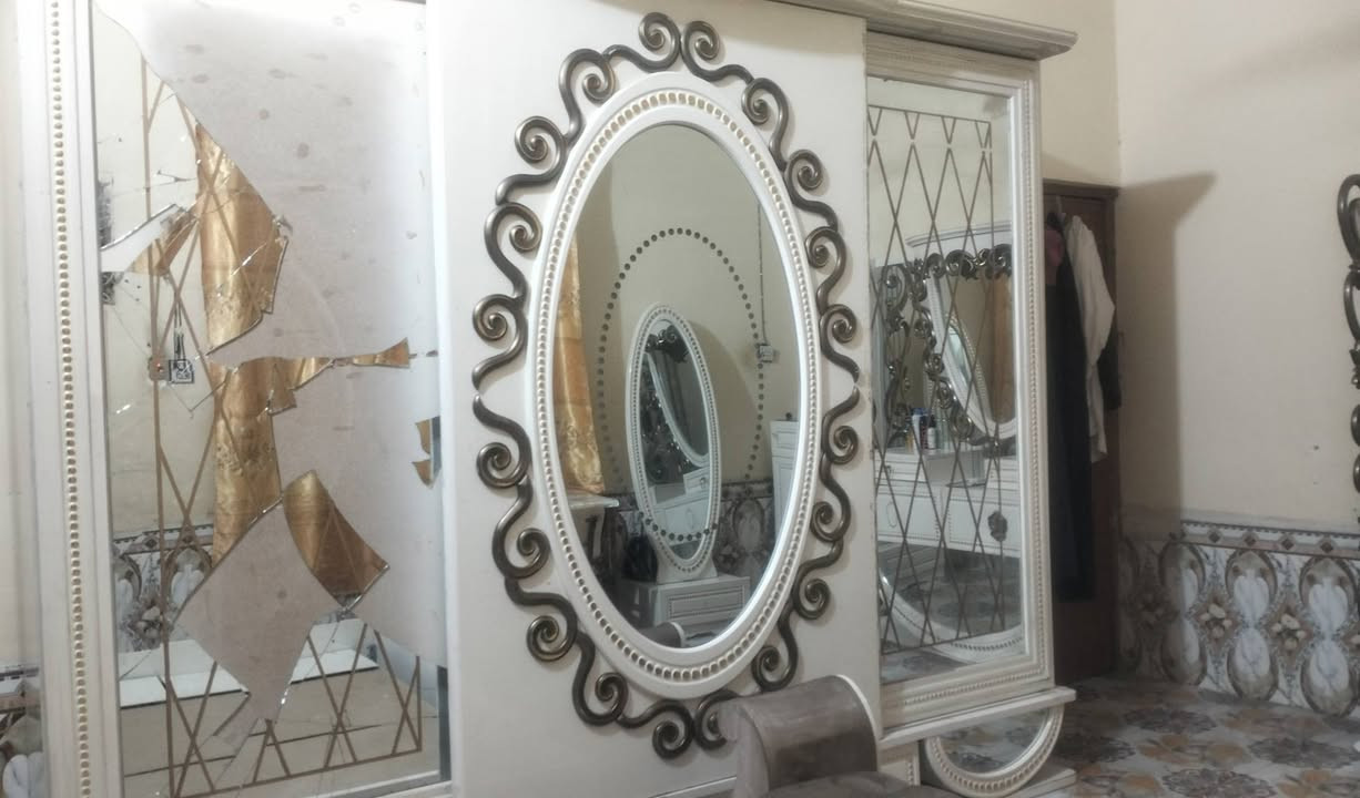 مكلـف بالنشر 📢
غرفة اخشاب ايطالي كنتور ابو الـ6 نظافة الغرفة 85٪ السعر خاص مكاني ناحية الفضلية ***********
