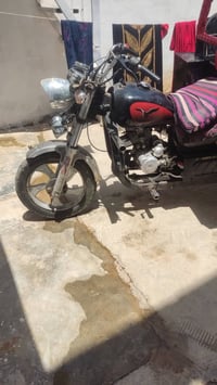 شباب ستوته للبيع موديل ٢٤محرك السعر700وبيهة مجال واتساب07737799418