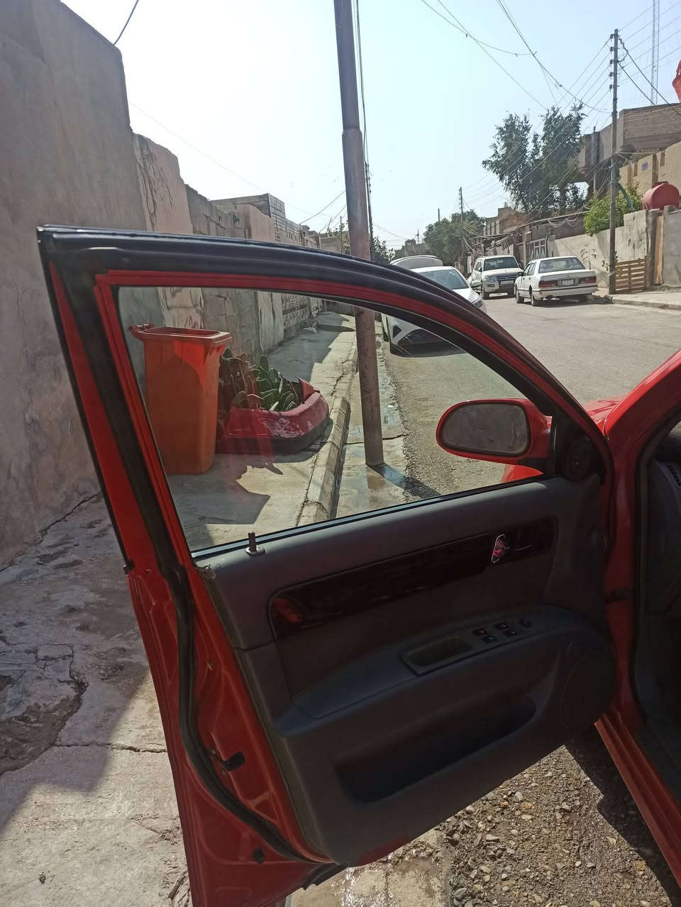 السلام عليكم ورحمة الله وبركاته، للبيع اوبترا ٢٠٠٦ احمر غير محدد بأسمي رقم بغداد مكان السيارة عزيزية سعرها ب٦٣ وبيها مجال قليل *********** كير مكينة بحالة جيدة تبريد جيد اطارات جيدة سيارة جاهزة
