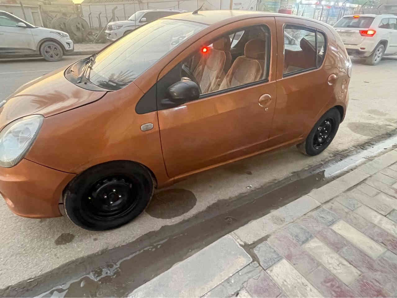 السلام عليكم سياره بانده لبيع مديل سياره ٢٠١٣ الون جملتي سياره جاهزه من كلشي تبريد شغال عداد المسافه ٧٨ الف رقم أربيل  سعر المطلوب ٤٦ ورقه ستفسار تصال ***********
