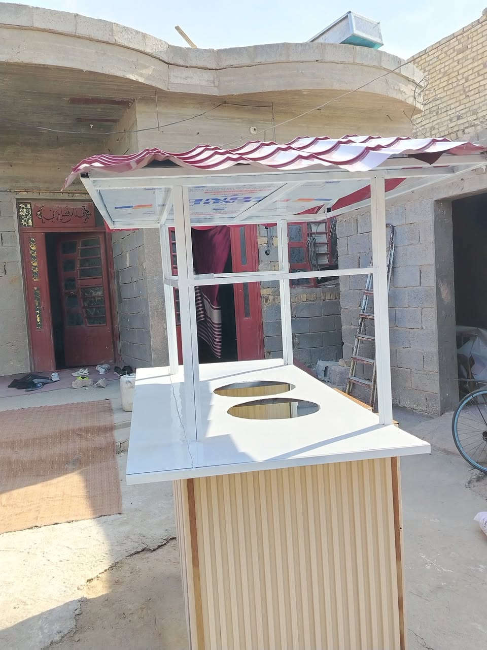 سلام عليكم اريد ابيع عربانه لبلبي البيع مكاني نجف شراي يخابرني ***********شراي يجي خاص تسكام سعره ٥٠٠ بيه مجال هيه وكهرباء وياه
