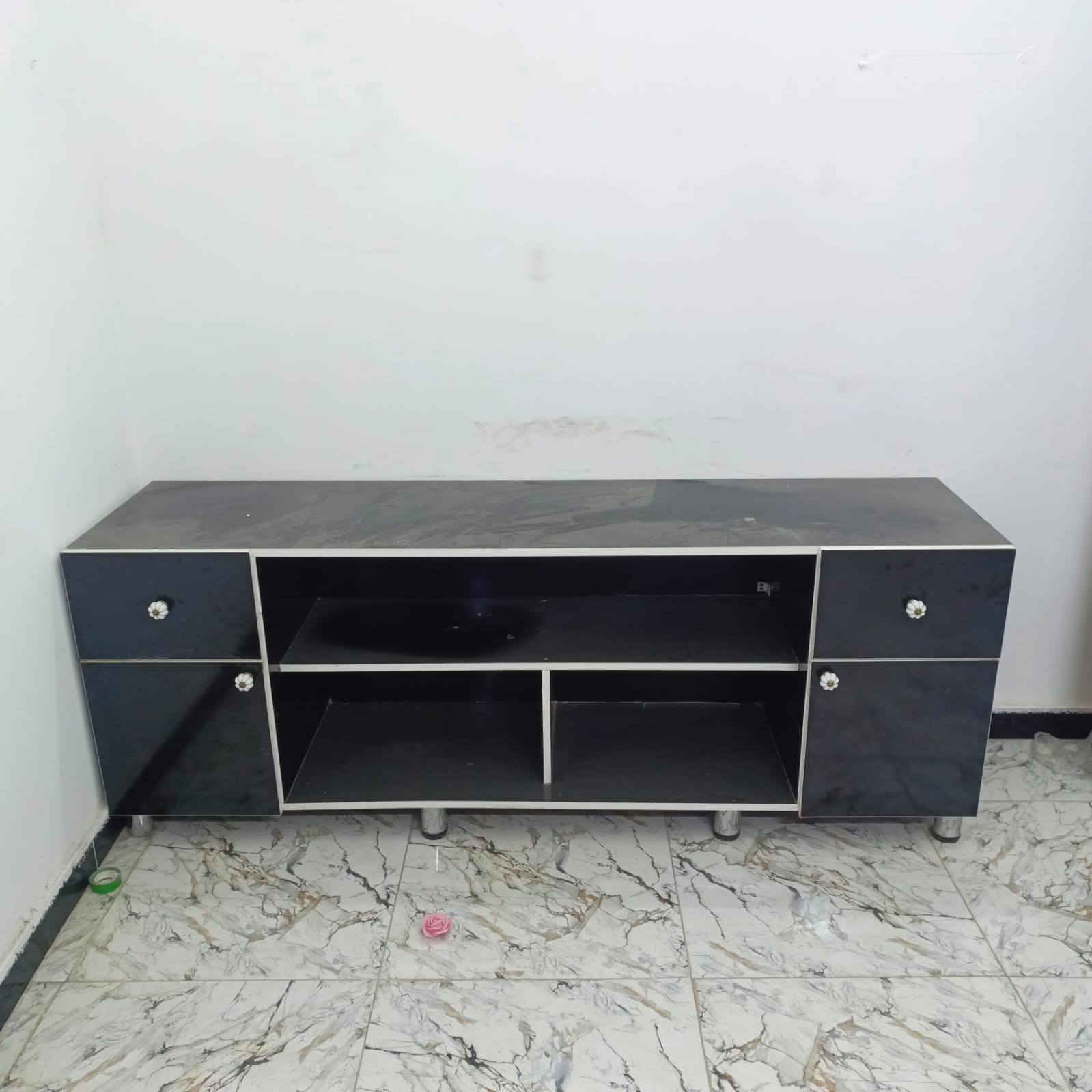 ديكور مكتبي كامل توصا  بمليون


**إذا كنت صاحب هذا الإعلان وتريد حذفه لأي سبب، رجاءا أرسل رسالة إلى الدعم الفني**