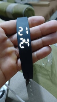 باند أمزون • يقيس حرارة • يقيس نبض