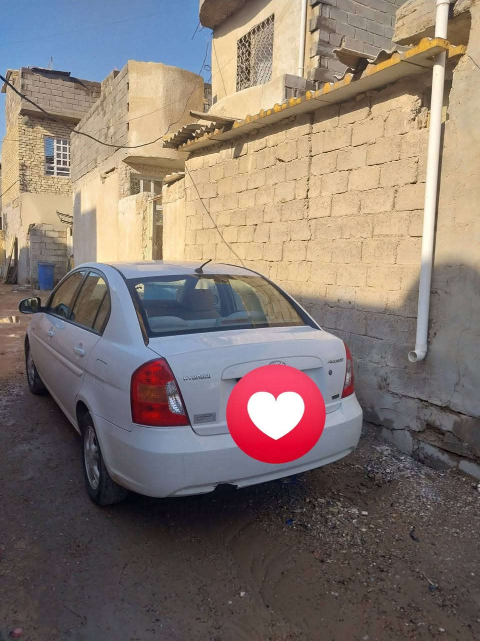للبيع اكسنت موديل 2011 شركه العامه صبغ بس بنيد ولباقي مكفول رقم بغداد بسمي تحويل ثاني يوم بكام سياره بفداد حي اور 
السعر
93وبيه مجال ملاحضه المحرك 1.6 المرغوب*********** ستفسار اتصل
