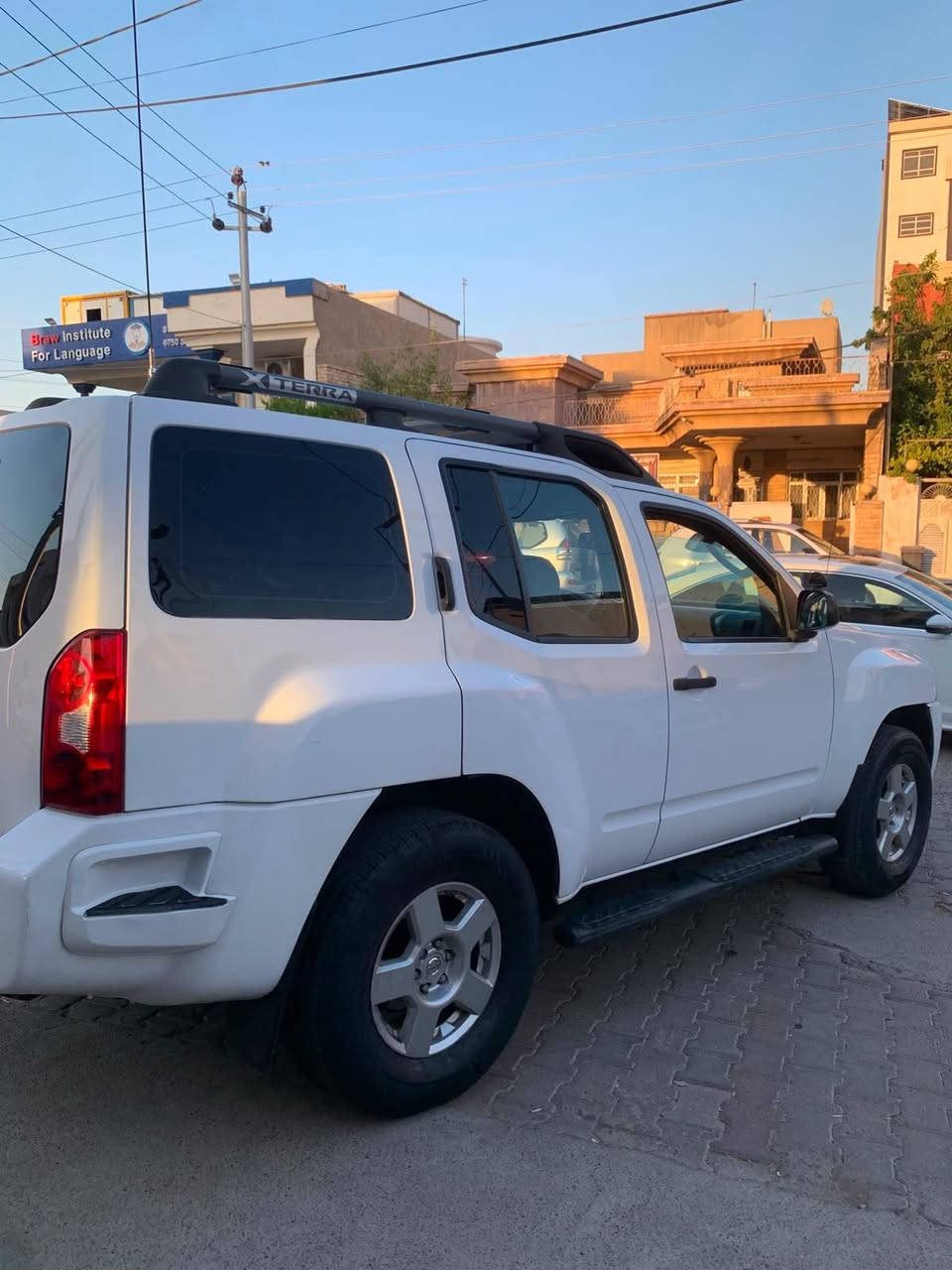 Nissan X tra 2008
گیر توماتیك
سێ پارچەی پێشی و نیو چاملغی پشتی سایەق سبوغ 
شانسی گرتیە ئێرباگ سوکان تەقیە 
ضرر / 3 قطع امامیە و نص جاملغ خلفي
مەکینەی V6 کەپس (مامفتوح)
سیستەمی غازی ئیتاڵی بۆ بەستراوە 
١٩٠ هەزار کم رۆیشتییە 
رەقەم هەولێر سەنەوی نوێیە 
سعر / ٨٥ ورقە
شوێن /  هەولێر
*********** واتساب
*********** واتساب أربيل, العراق

