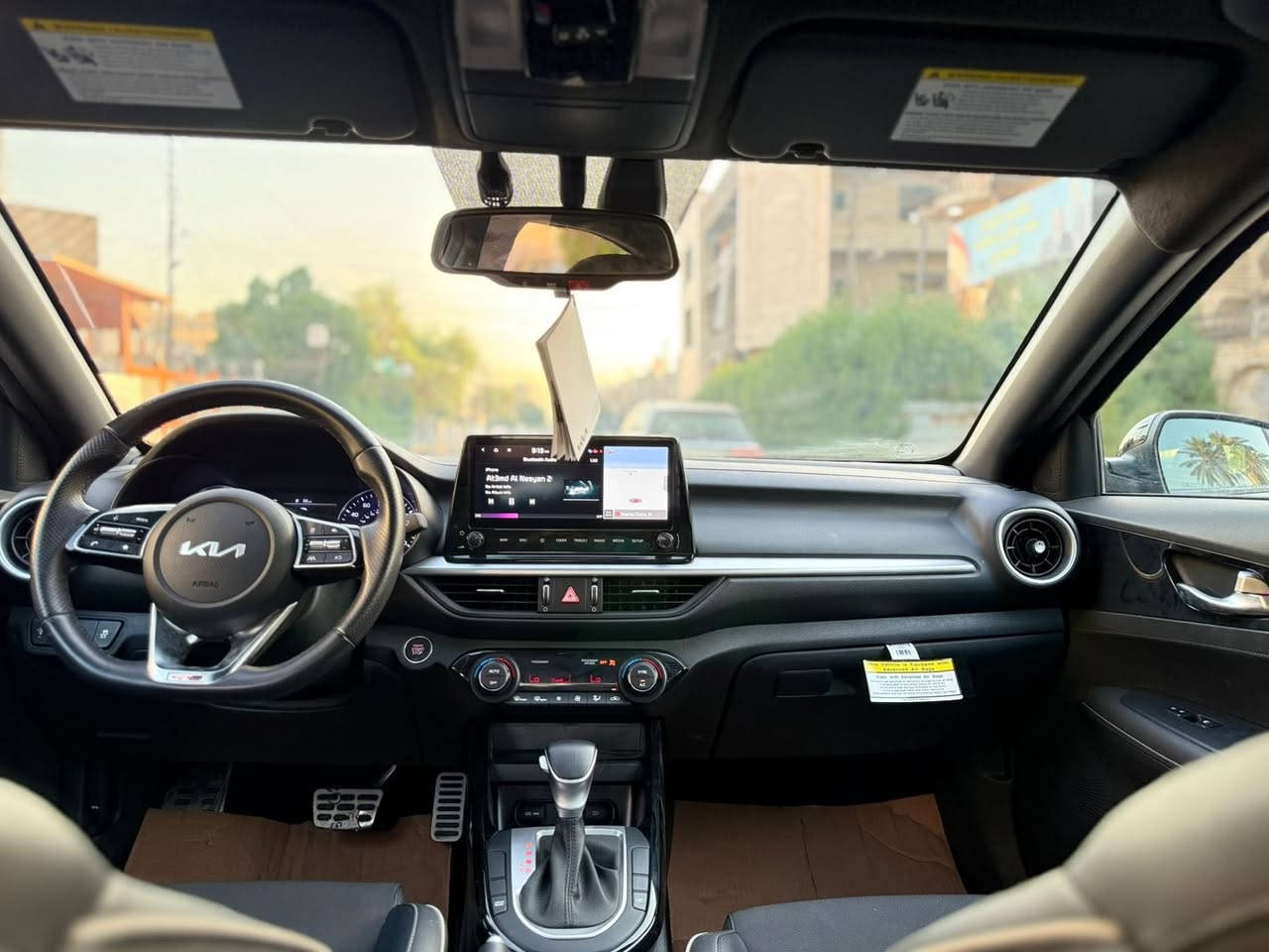 سلام عليكم كيا فورتي موديل  ٢٠٢٣ صوره الحادث بل المنشور  مكان السياره بغداد الدوره اني مكلف بل نشر تصال بالرقم *********** السياره جيتي فول ماعده الفتحه السياره ماشيه ٥١ السعر ١٥٥
