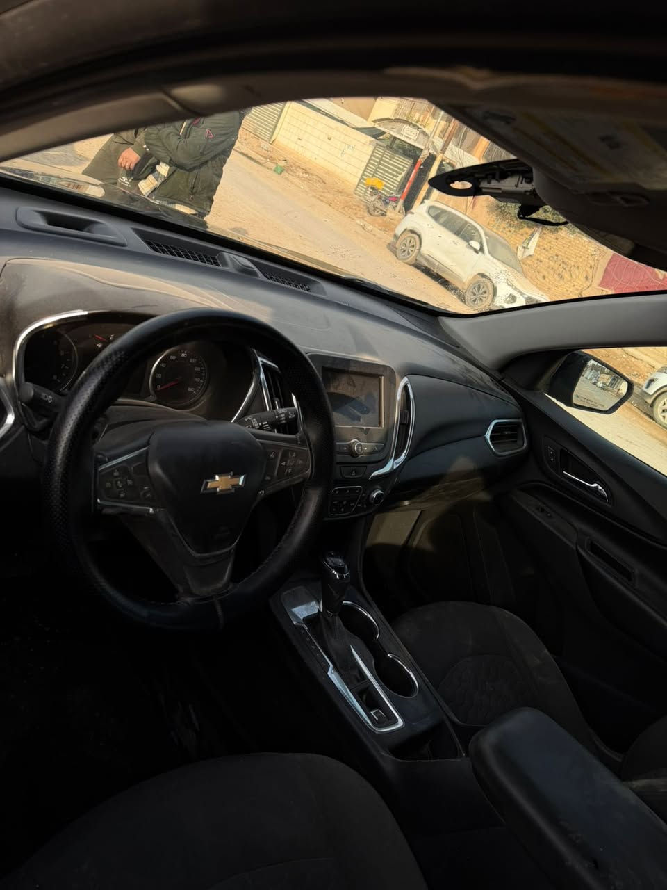 السلام عليكم 
شوفرليت ايكوينكس فول ١/١ بيه حادث الله يجفيكم شر سياره نفسه مال امريكى حادثه  
موديل 2020
رقم اربيل الجديد تحويل او وكاله بسم عربي
فئة Ls بلاك توب 
السعر ب 88$ وبيها مجال بسيط كلش
رقم الهاتف ***********
مكان السيارة بالحلة
