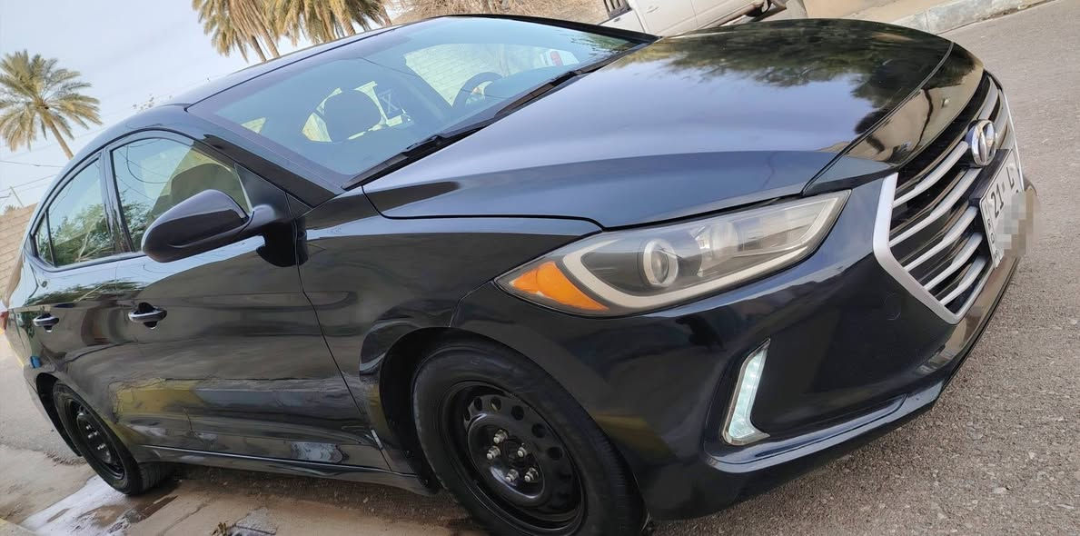 السلام عليكم النترا2018 رقم سليمانيه رقم وسنويه جديد بسمي وكاله اوتحويل موجود. السياره محرك 2000 مواصفات شاشه وكاميرا وتحكمات ستيرن. السياره بيه صبغ جاملغ جهت السايق والبونيد بدون دواخل. والسونار موجود الي يحب يراسلني خاص اووتساب. مكان سياره ديالى خانقين السعر110 وبي مجال. 
*********** بغداد, العراق
