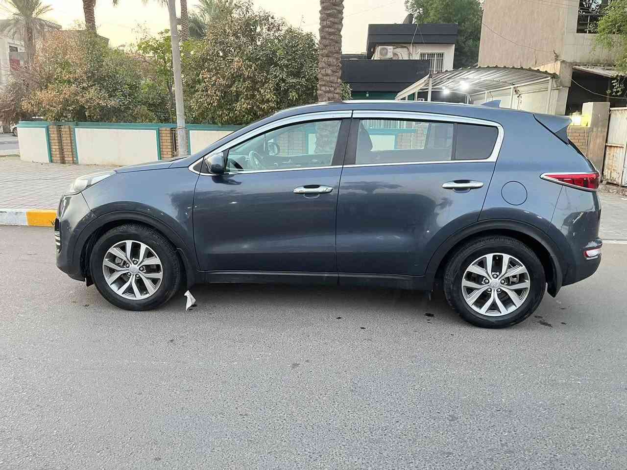 سلام عليكم
سبورتج 2018 حادث موضح بالصور وصبغ البنيد فقط
مواصفات معروفه كير محرك تبريد كلهن جدد ومكفولات لغد وشاصي مكفولات وبيها صيانه دورية قطع غيارها اصلي وكالة صارلها 7 سنوات عندي بانزين كله محسن و زيت اصلي ماشية 106 الف
السعر 150 وبيها مجال بسيط تواصل واتساب ***********
