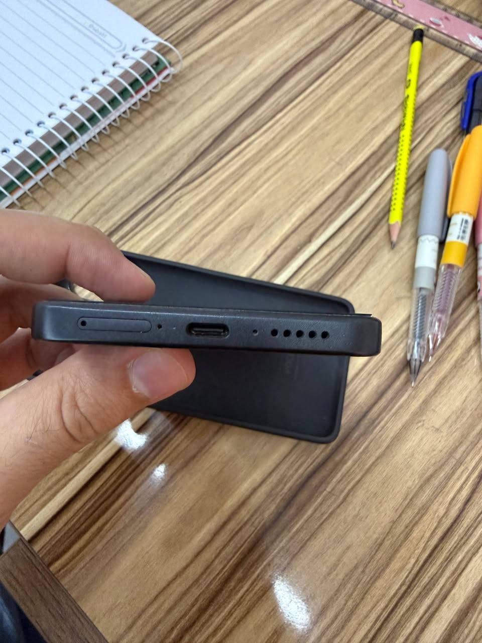 🔴السلام عليكم
للبيع  جهاز   POCO  X7   PRO  5G
جهاز غني عن التعريف
نظافة 100% 

ذاكرة  512 
دبل سيم 
رام 12 من نوع LPDDR5X السريع
معالج MediaTek Dimensity 8400-Ultra
شاشة CrystalRes AMOLED بحجم 6.67 
بمعدل تحديث 120Hz 
سعة البطارية : 6000 mAh
الشحن : يدعم الشحن السريع بقوة 90W 
كاميرات جبارة وتصوير يدعم الذكاء الاصطناعي بدقة 4K 
مقاوم للماء والغبار 
جهاز جدا قوي وهاي تفاصيل اولية سريعة 
من ناحية الاستخدام جدا سلس ومريح 
وقوي من ناحية استخدام عادي ومن ناحية استخدام مكثف 
ك العاب وتصميم وضغط قوي  
للعلم جهاز ما متعوب ونظيف جدا شوف عينك بعد الليبل بظهره
سبب البيع لشراء الفئة الاعلى الي هي POCO X8 PRO 
للاستفسار مراسلة الخاص وبالخدمة 💙🙏🏻


**إذا كنت صاحب هذا الإعلان وتريد حذفه لأي سبب، رجاءا أرسل رسالة إلى الدعم الفني**