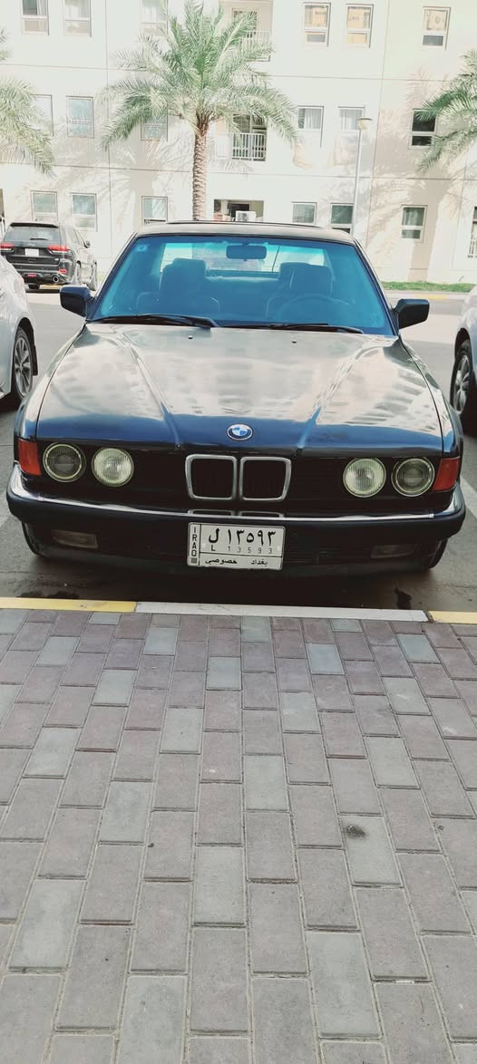 سلام علیکم  BMW735i اصل وبلیتة موجودة  مودیل1992  رقم بغداد مشروع وطني سنوية 27 گشر نضیف  تبريد شغال گیر جديد  محرك نضيف تخم تایر جديد  کشنات کهربائي السعر 53 وبي مجال بسیط الرقم ***********
