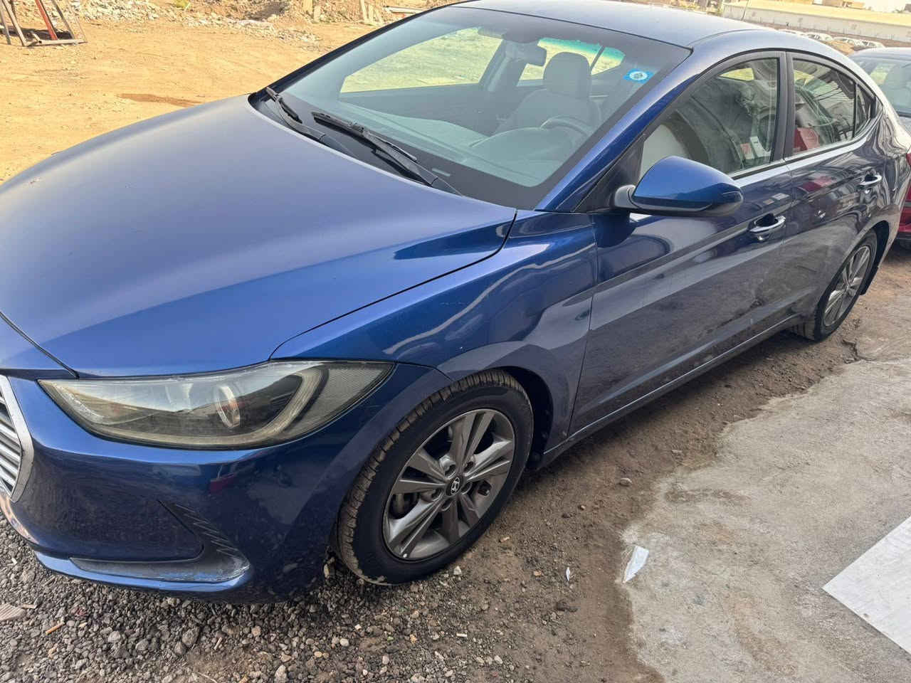 السلام عليكم 
النترا 2018 حادث امريكا بونيد و جاملغ بدون اير باك بالعراق صار بيها طخة خفيفة بالباب الخلفي راح انزللكم الصورة الصباغ الغبي صبغ جاملغ وباب ماشية 122الف السيارة بأسمي رقم جديد لحد سنه ٣٠ 
رجاء بس الشراي يخابرني تحويل ثاني يوم 
رقم الهاتف *********** مكاني الغزالية متواجد من الصبح لحد العصر
