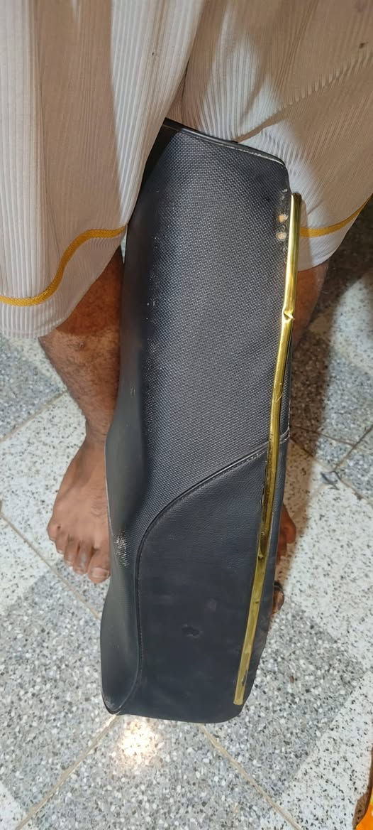 للبيع 
شاصي كالك كالك ارشه محور 
دبلات جدد
كشن سيدي اي


**إذا كنت صاحب هذا الإعلان وتريد حذفه لأي سبب، رجاءا أرسل رسالة إلى الدعم الفني**