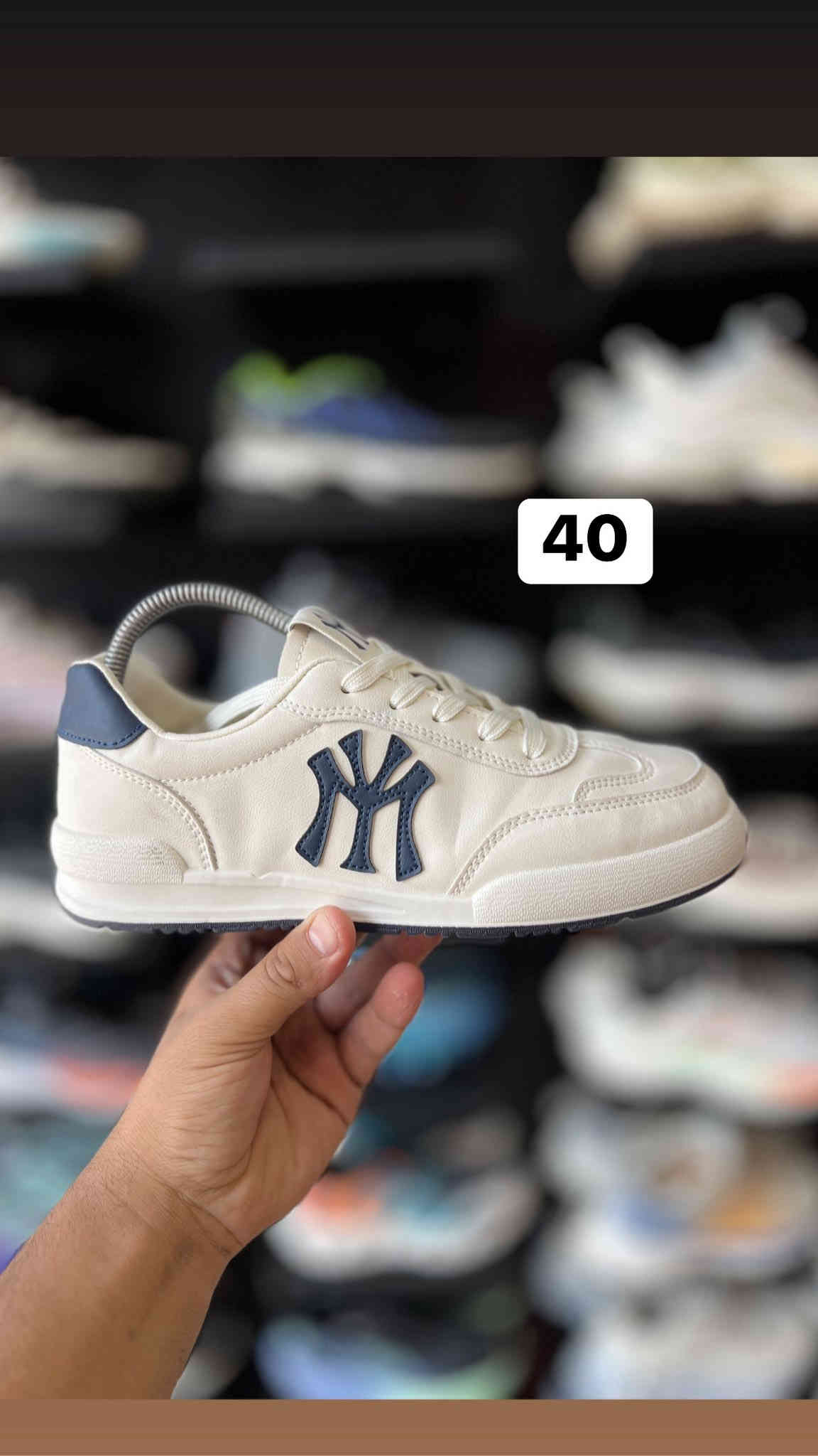 سعر القطعه 10
القياسات من 39 الى 45 
نضافه 90‎%‎
العنوآن نجف ملحق الروان 
توصيل 🚚 محافظات 6 داخل النجف3 
*********** واتساب
