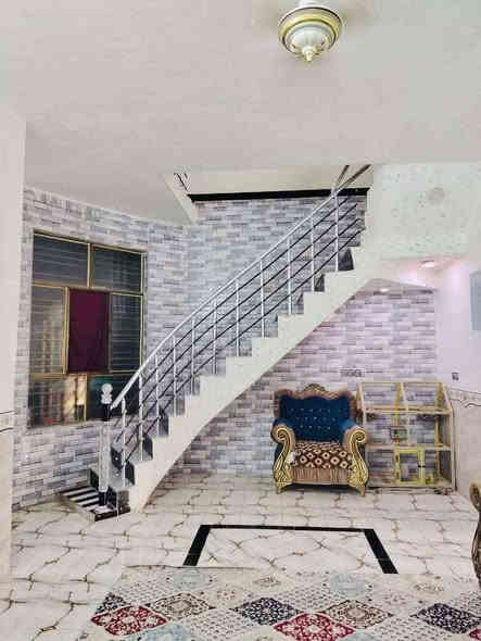 بيت للبيع مساحة 150 متر. واجه 7ونص× 20. لبيت درجه اولى طابو زراعي بشارع علكم ثالث بيت عن الشارع قرب شارع المطار القديم قرب صيدليه الألفة  عرض شارع 11 متر. بناء لبيت. صب جسور مركزي  طابوك نهروان. بناء غرفه جبيره صاله جبيره مطبخ جبير ستقبال جبير  كراج جبير  مكشوفات صحيات داخليه وخارجيه  خدمات فول شتريد يمك متوفر مدارس سوك مجمعات روضه حضانه مجمع طبي لبيت مال جناي. لبناء كله 9 انجات.  رقم صاحب لبيت    ‏‪***********‬‏.  اشراف مهندس لبيت.  لبيت كامل ماعايز اي شي.    فوك.   صاله.  7. × 4 صافي. فوك
