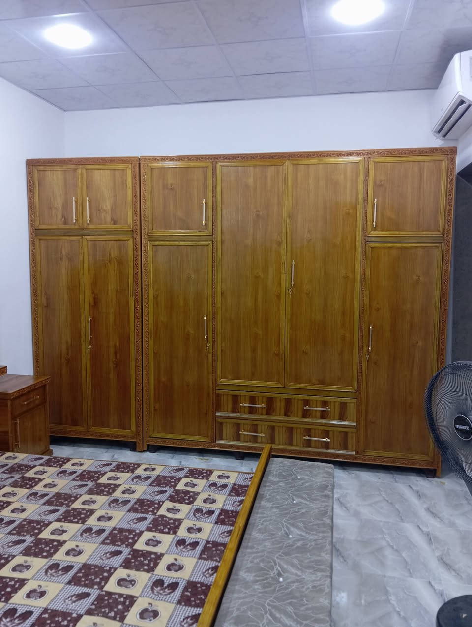 *********** يوجد انواع غرف صاج أو MBF
