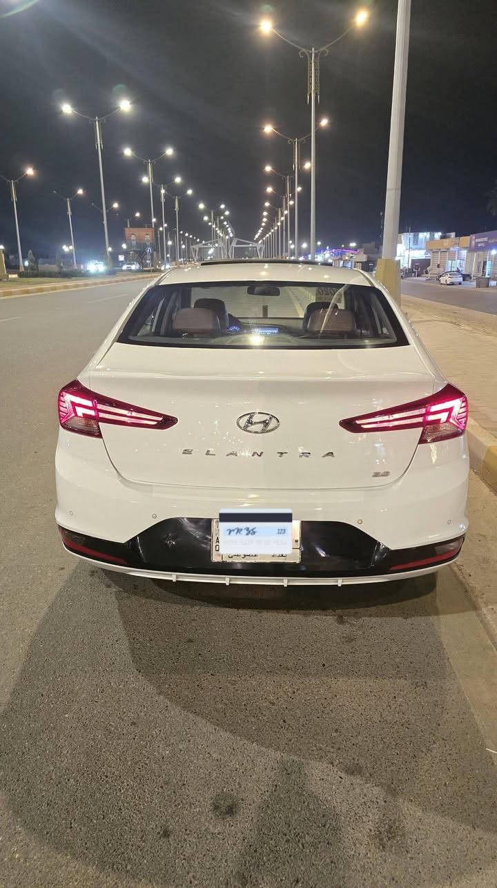 النترا 2020 خليجي  
فول  المواصفات للاخيرررر 1/1 الكاصد 
مكفولة من الصبغ والتبديل عده الي امشر بل احمر 
مكينة 2000 دوش
ماشيه ٧٩ الف حقيقي 🔔 سبير منازل 
سلايد - فتحه
بصمه 
كاميرا  أمامي خلفي      
شاشةكبيره اندرويد 
تحكم أستيرن 
وضعيات قيادة متعدده ٣ وضعيات
عادي وسبورت وذكي
مري شفط نضام ترحيب 
صندوق بصمه ذكي
لد نهاري 
تبريد قطعتين
ويل كب/ويل كروم/ويل 17 
داخل جلد لونين     
مدخل AUX+USB/بلوتوث...
شاشه عطلات 
السعر / ١٧٥/ بيه مجال بصيط
اتصال ***********
