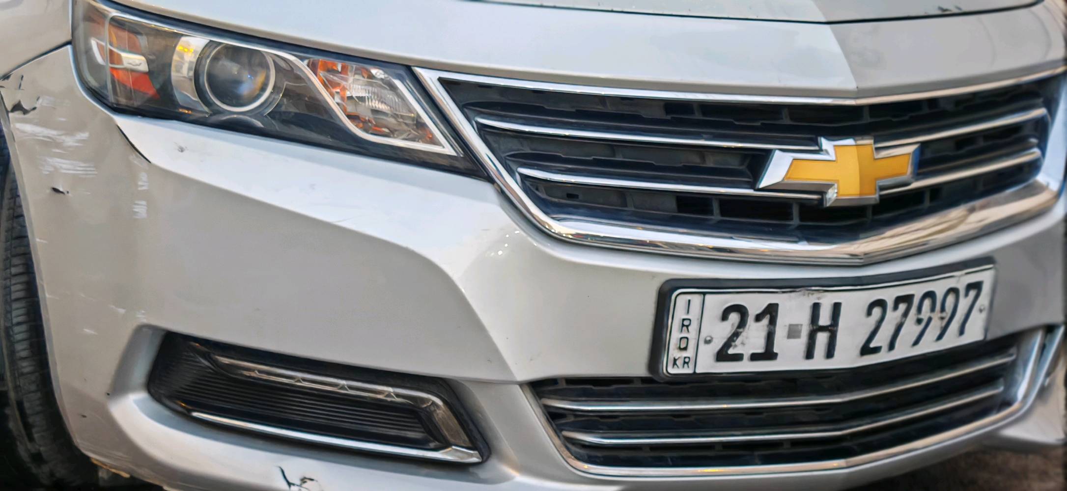 السلام عليكم
رمضان مبارك وتقبل الله اعمالكم 
 🚗 للبيع شفروليه امبالا 2018 - فول المواصفات - رقم سليمانية حديث - بانوراما - بسعر مغري

❄️❄️ التفاصيل الأساسية ❄️❄️

· الماركة: شفروليه
· الموديل: امبالا
· سنة الصنع: 2018
· المحرك: 3600 سي سي (V6)
· المواصفات: فل كامل (فول مواصفات)
· اللون: فضّي / سلفر 
· الاستخدام: شخصي
· العداد: 152  الف كم 
· المنشأ: امريكي 

💡 المميزات والكماليات (فل الفل) 💡

· ✨ بانوراما (فتحة سقف) كاملة
· ✨ كشنات كهرباء بالكامل 
· ✨ مقاعد جلد فاخر مع تدفئة (مقعد + ضهر)
· ✨ تحكم كامل  تدفئة الستيرن شاشة قاصة ابل كار بلي 
· ✨ لايت زنون مع عدسات (قوية ونظيفة)
· ✨ الأرضية جلد 
· ✨ تيرات جديدة 

· ✅ المحرك: يشتغل تك ماعرف شنو السبب 
· 🚨 ملاحظات مهمة:
  · السيارة فيها ٤ قطع صبغ ابيع حزام (بدون دواخل ولا ضرر شاصي).
  · صوت في الصدر (الدبل) جهة جنب السائق (يحتاج تشخيص بسيط).

· ⚠️ السيارة بهذا الوضع وسعرها مناسب جداً مقارنة بنواقصها. فرصة للميكانيكي أو من يريد سيارة فارهة ويعملها صيانة.


· السعر:  (مناسب جداً ونظراً للظرف)
· نظام البيع: قابل للتحويل على رضا الطرفين (تحويل او وكالة). إذا تريد تحويل او وكالة أنا حاضر.

📍 الموقع والمعاينة
 بغداد / حي الجهاد/ الشارقة 
· للاستفسار الجاد والمعاينة: *********** (اتصال أو واتساب)

#شفروليه_امبالا #امبالا_2018  #فل_كامل