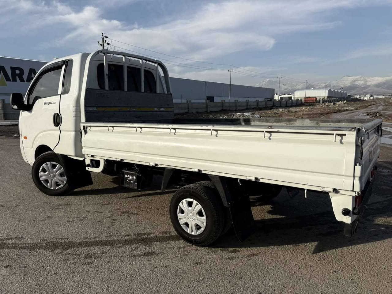 کیابراوە مکینە رەش3000
2007کراوە بە2018
گیرومکینەوئەکسل بەشەرت
سەیارەکە جاهیزە
61معاملە
*********** السليمانية, العراق
