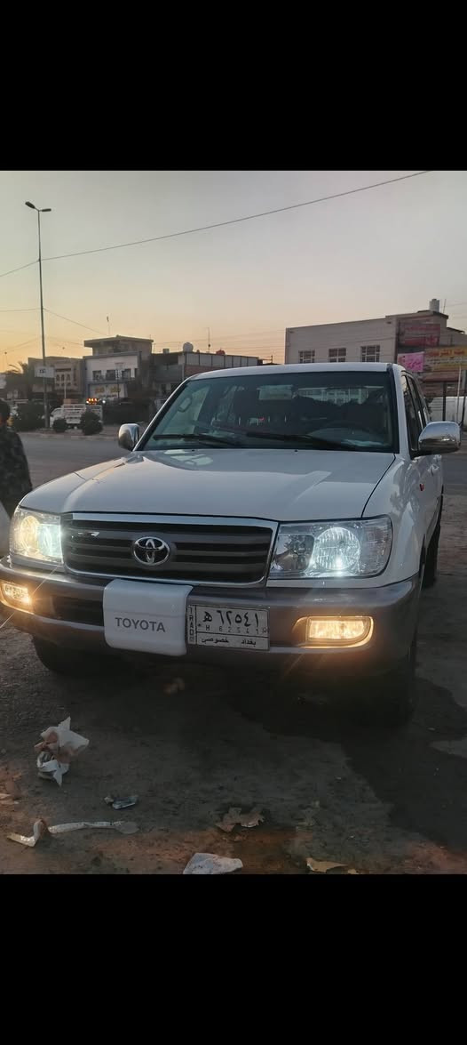 سلام عليكم 2004 بغداد بسمي صبغ عام تخم تايرمكاني بياع شهداء *********** ويت ساب بس سعر 120 بيه مجال شويه
